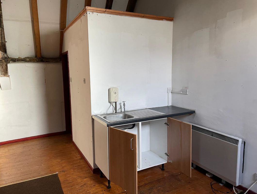 Unit 2, White Hart Yard, Newark, Nottinghamshire, NG24 1DX
