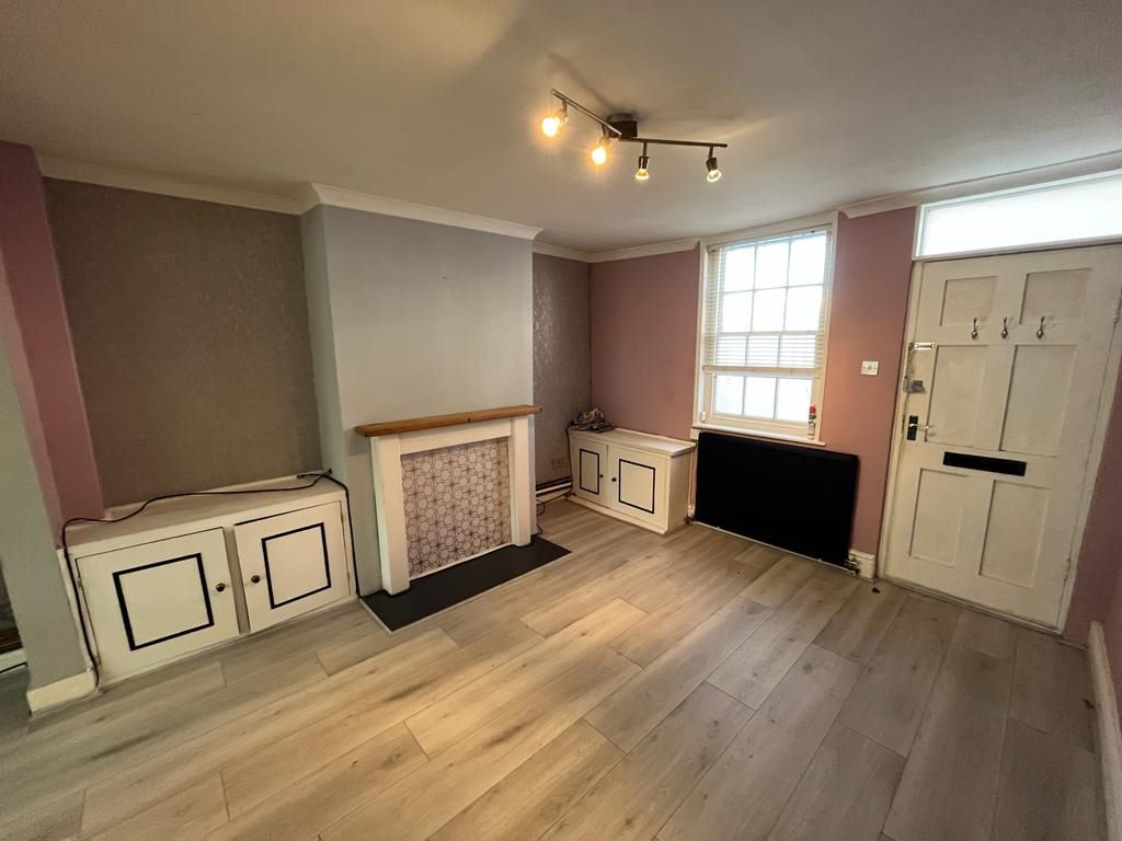 2 Parliament Walk, Newark, Nottinghamshire, NG24 4WB