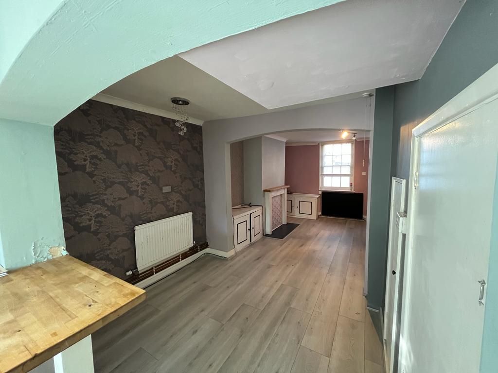 2 Parliament Walk, Newark, Nottinghamshire, NG24 4WB