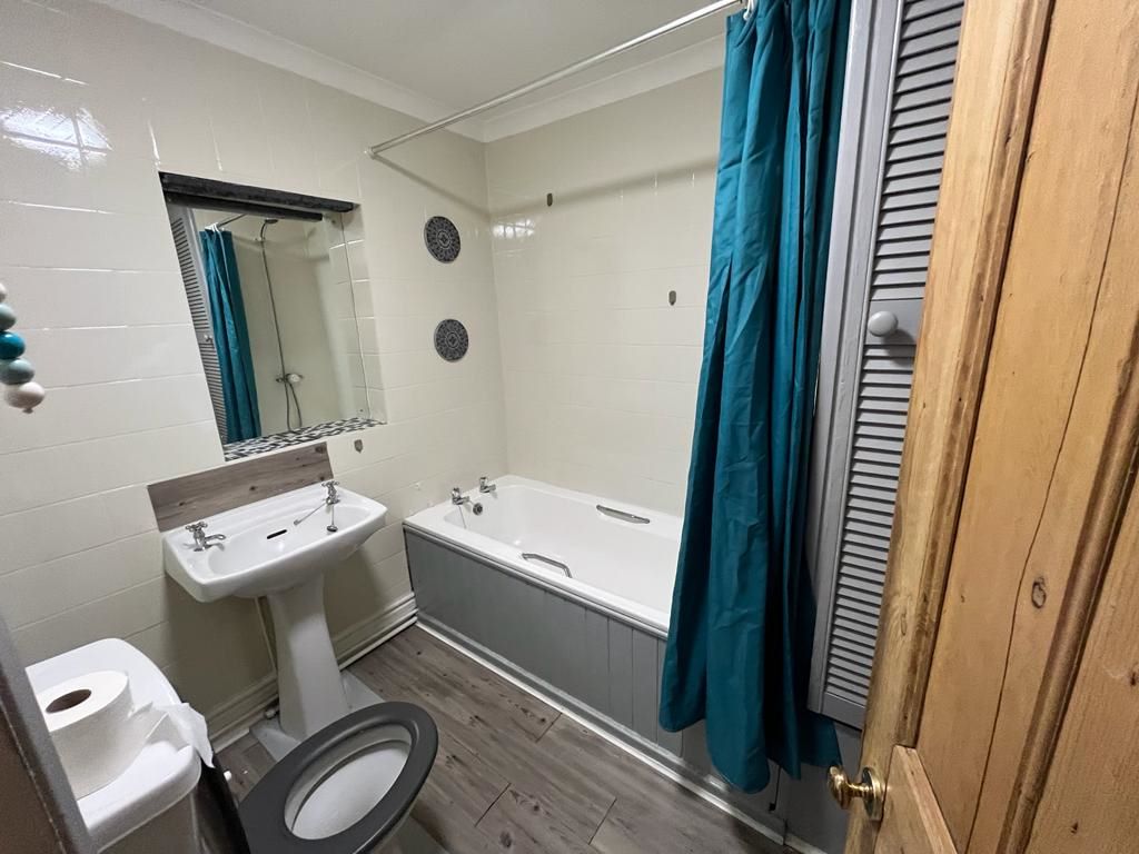 2 Parliament Walk, Newark, Nottinghamshire, NG24 4WB