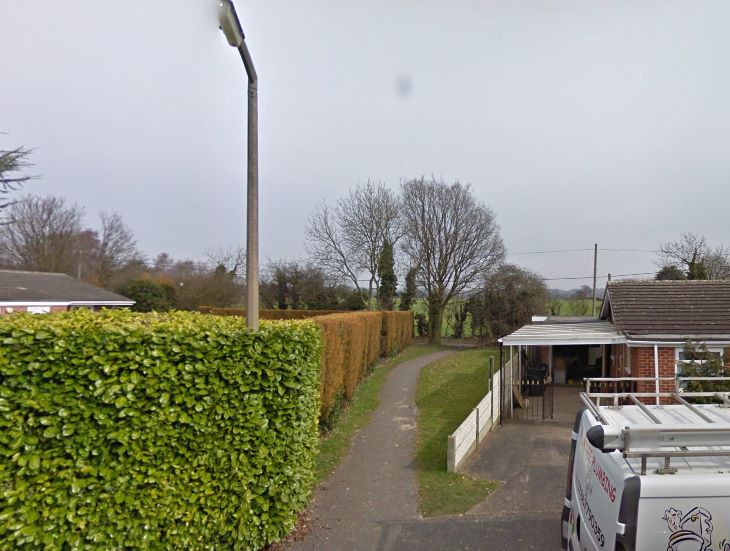 Land & Roadways on Broadfields, Calverton, Nottingham, NG14 6JQ