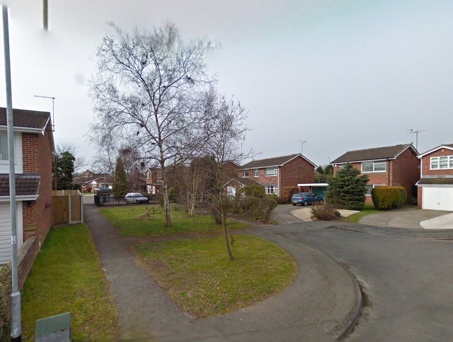 Land & Roadways on Broadfields, Calverton, Nottingham, NG14 6JQ