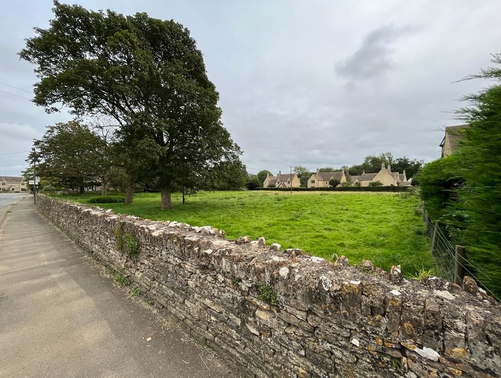 Millennium Field, Down Ampney Road, Down Ampney, Cirencester, Gloucestershire, GL7 5PQ