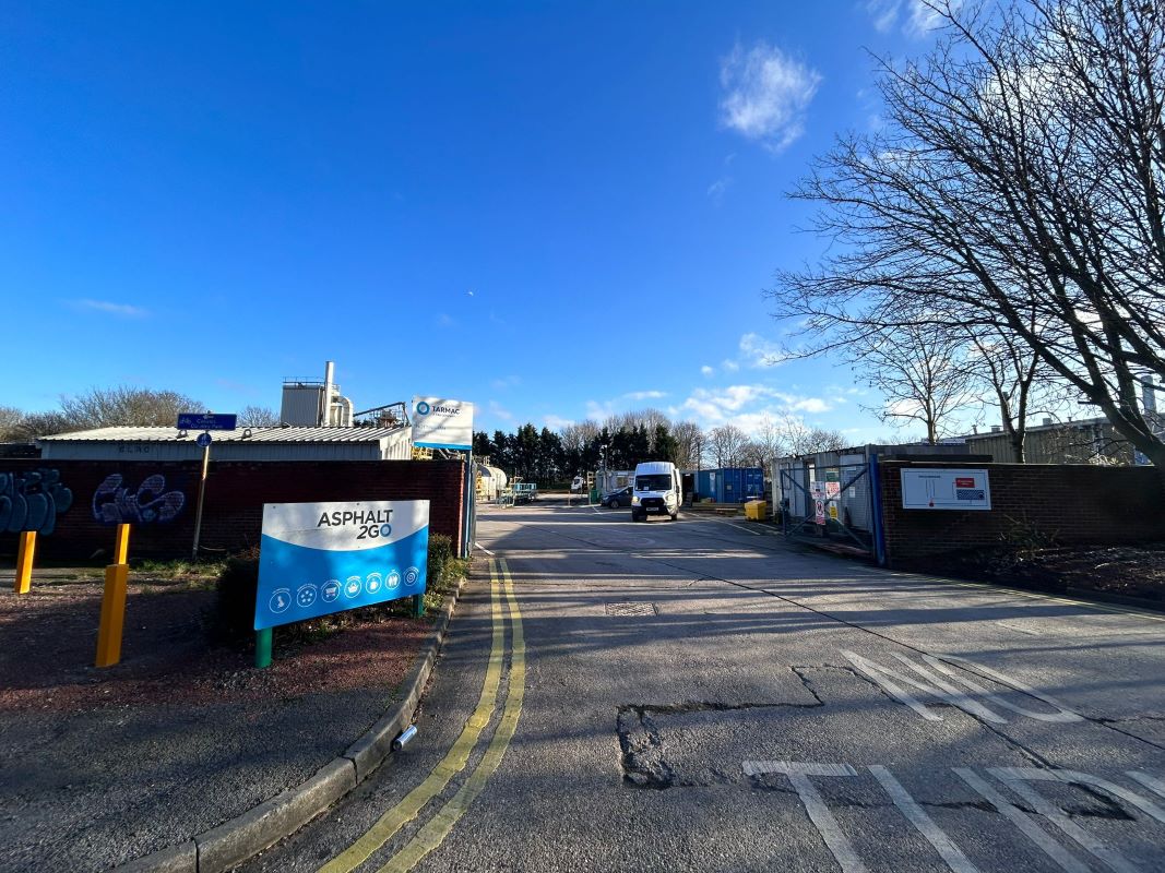 Land to the rear of 8,9 & 10 Little Tennis Street, Nottingham, NG2 4EL