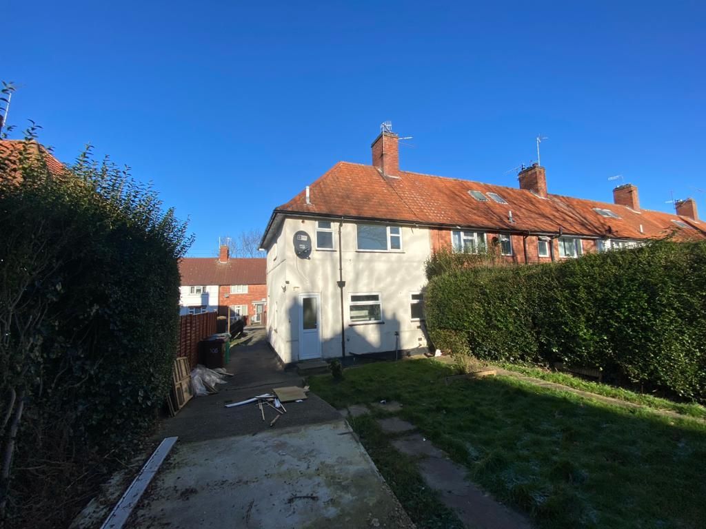106 Manton Crescent, Beeston, Nottingham, NG9 2GF
