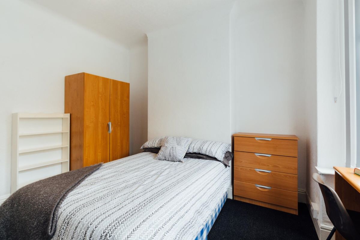 4 The Newlands, Hull, North Humberside, HU5 2DQ