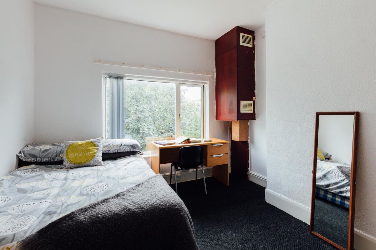 4 The Newlands, Hull, North Humberside, HU5 2DQ