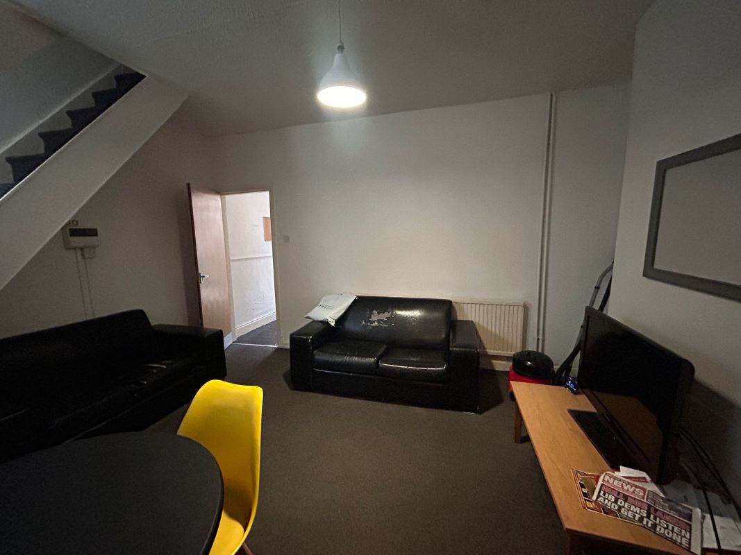6 The Beeches, Hull, North Humberside, HU5 2BG