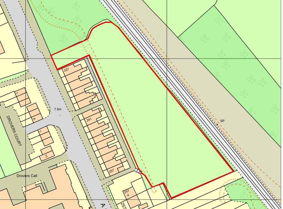 Lot Land to the rear of 227257 Lea Road, Gainsborough, Lincolnshire