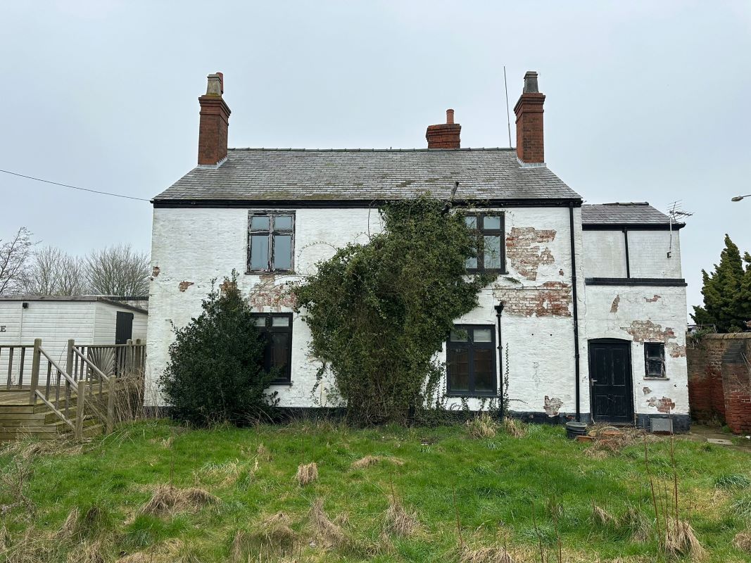 Lot Lock House, Lock Row, Torksey, Lincoln, LN1 2EH Auction Lot £