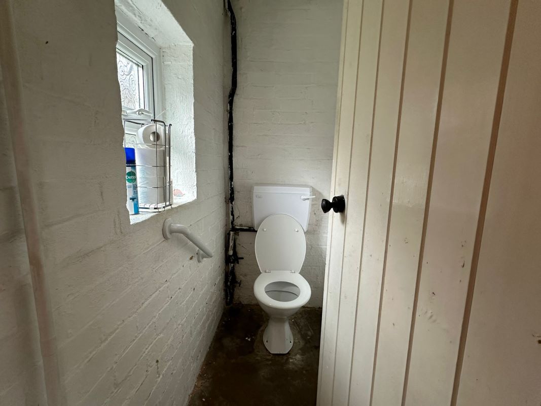 27 Hill Road, Oakham, Rutland, LE15 6PA