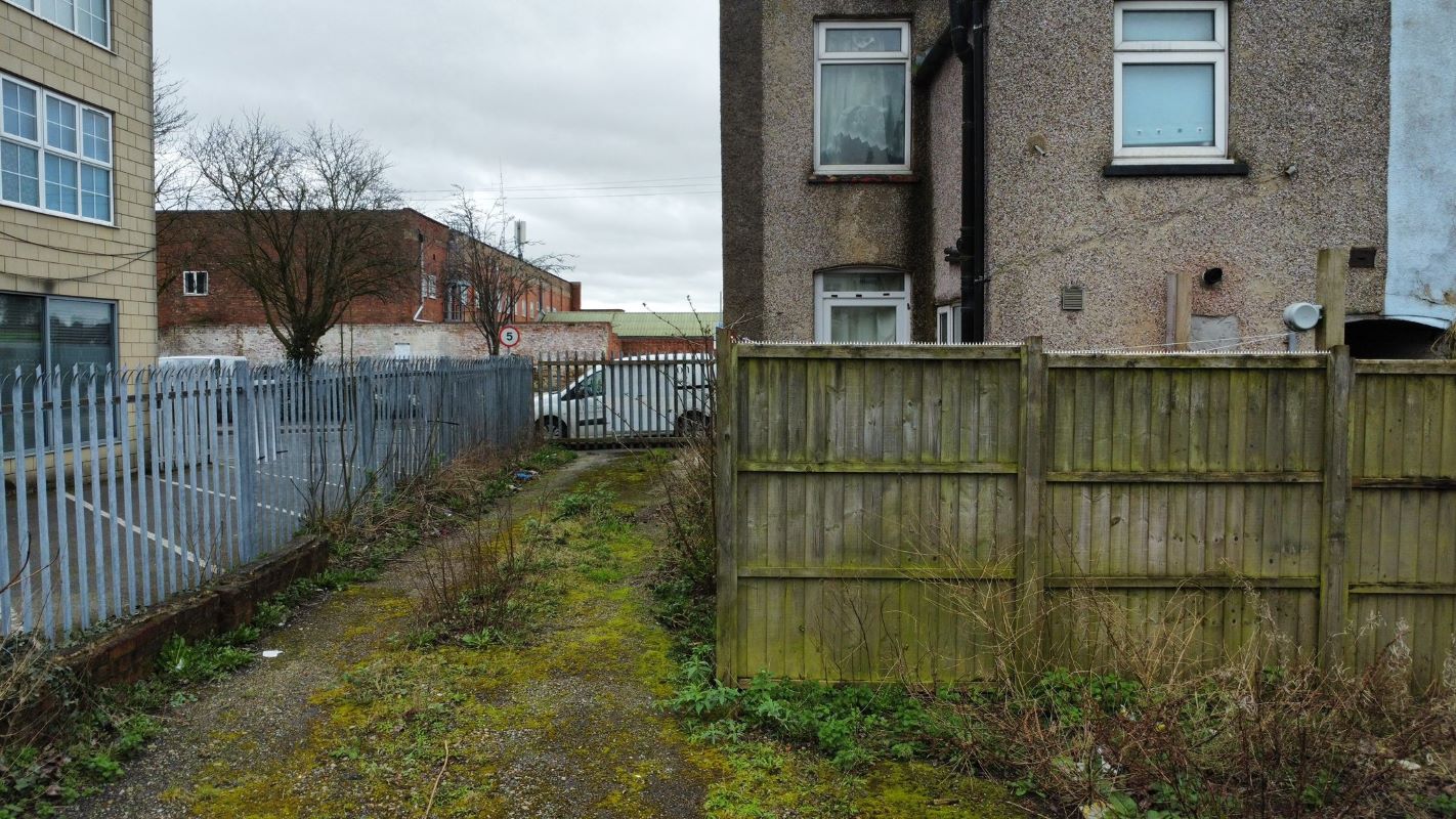 Lot Commercial Yard on, Crossley Street, Ripley, Derbyshire, DE5 3EE