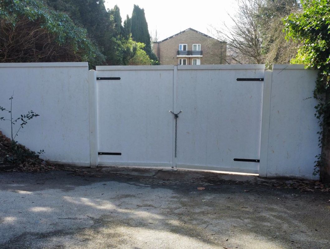 Land off Redcliffe Road, Nottingham, NG3 5AW