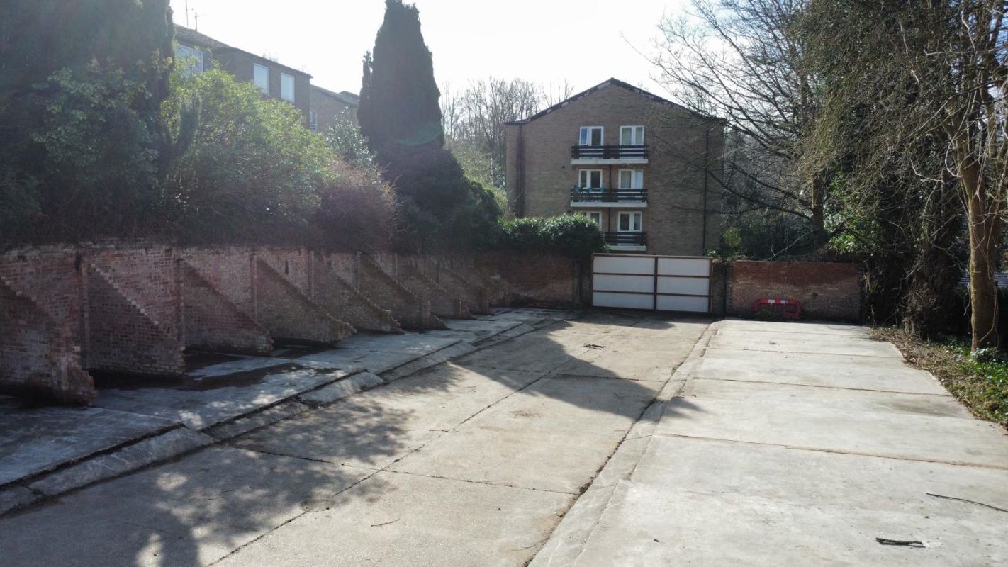 Land off Redcliffe Road, Nottingham, NG3 5AW