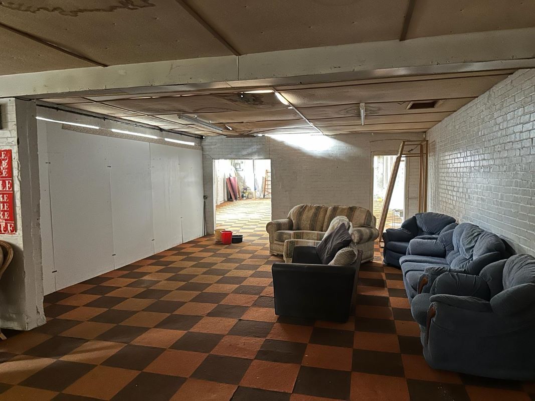 Furniture Showroom, South Street, Bourne, Lincolnshire, PE10 9LY