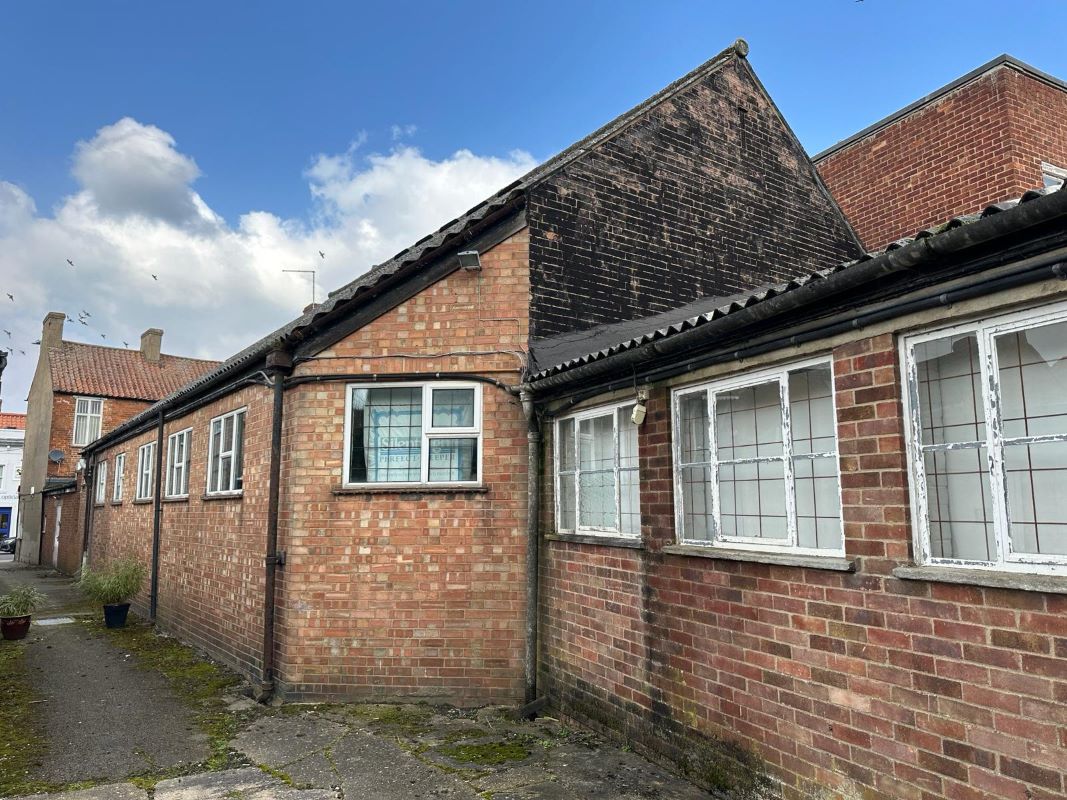 Furniture Showroom, South Street, Bourne, Lincolnshire, PE10 9LY