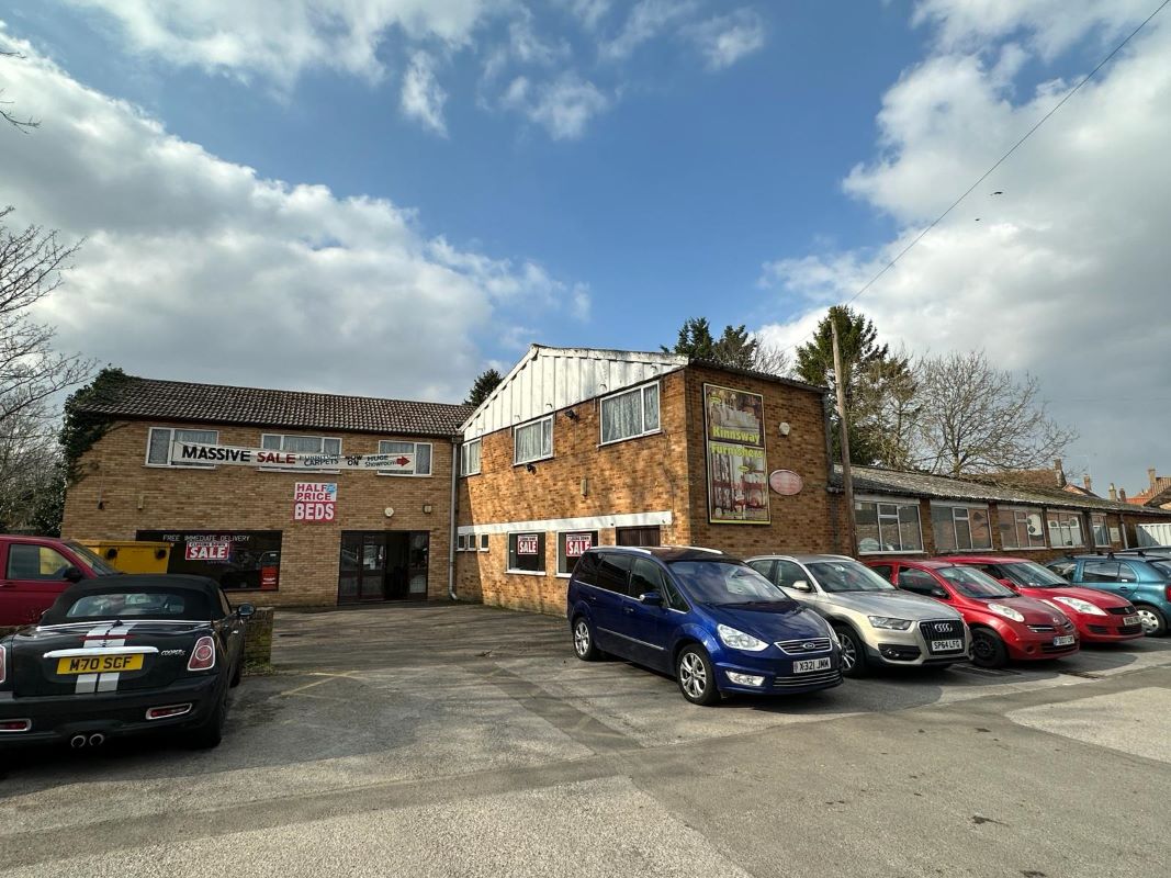 Furniture Showroom, South Street, Bourne, Lincolnshire, PE10 9LY