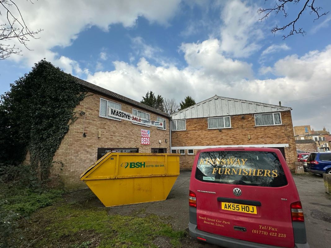 Furniture Showroom, South Street, Bourne, Lincolnshire, PE10 9LY