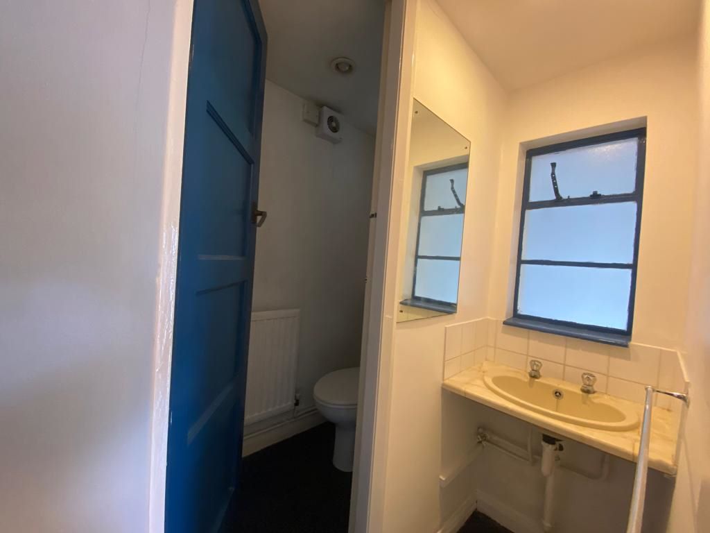 668 Woodborough Road, Nottingham, NG3 5FS