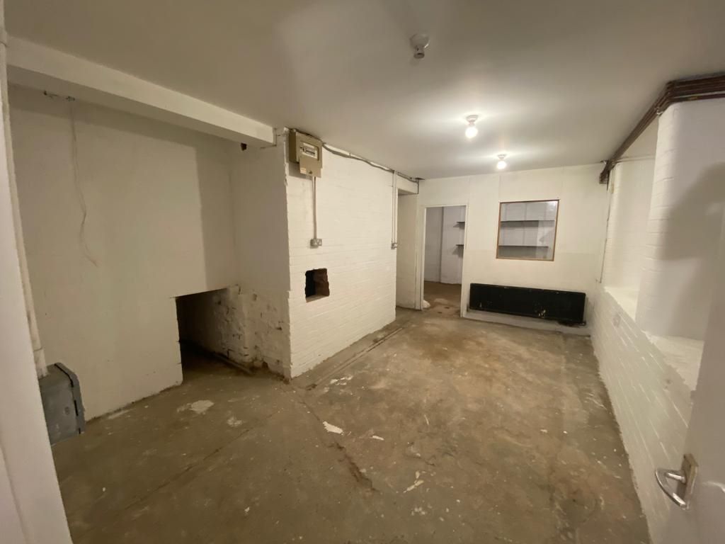 668 Woodborough Road, Nottingham, NG3 5FS