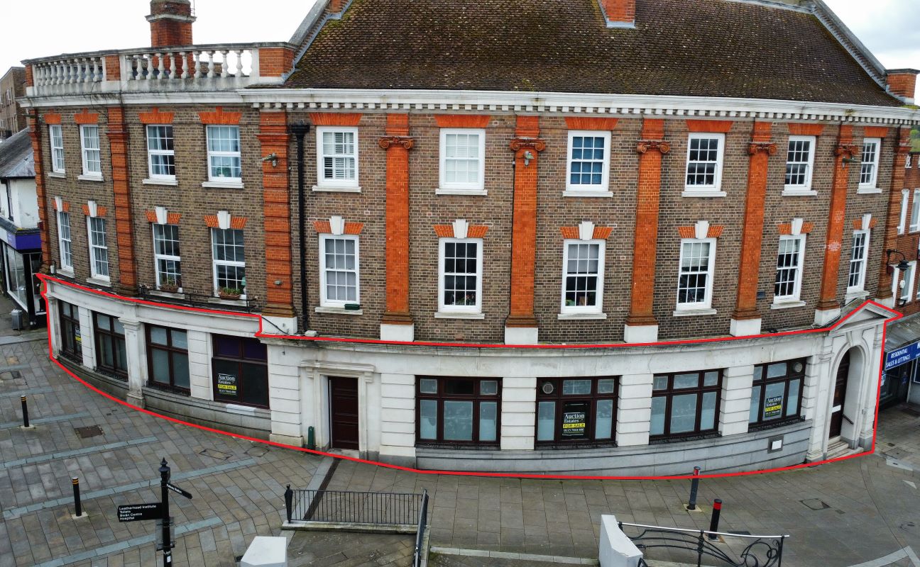 1 Bridge Street, Leatherhead, Surrey, KT22 8BL