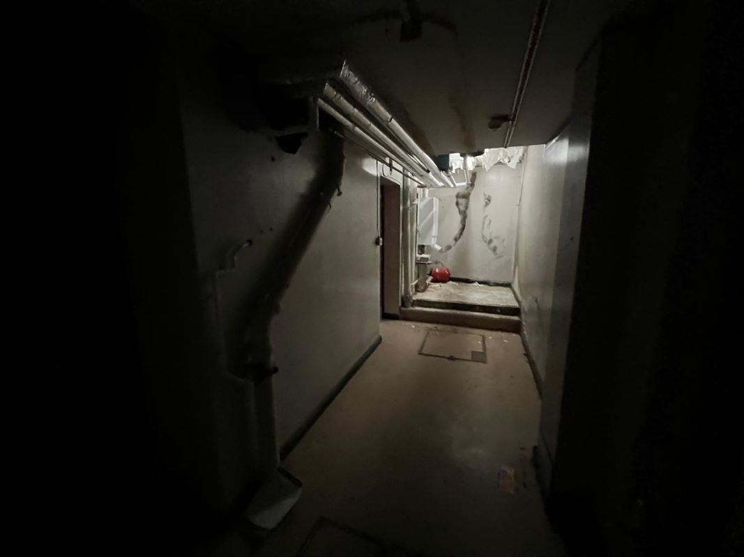 1 Bridge Street, Leatherhead, Surrey, KT22 8BL