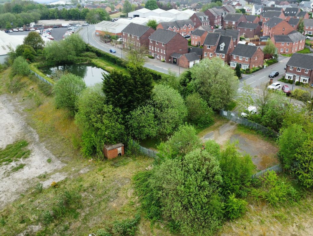 Lake & Land off Furnace Hill Road, Clay Cross, Chesterfield, Derbyshire, S45 9TN