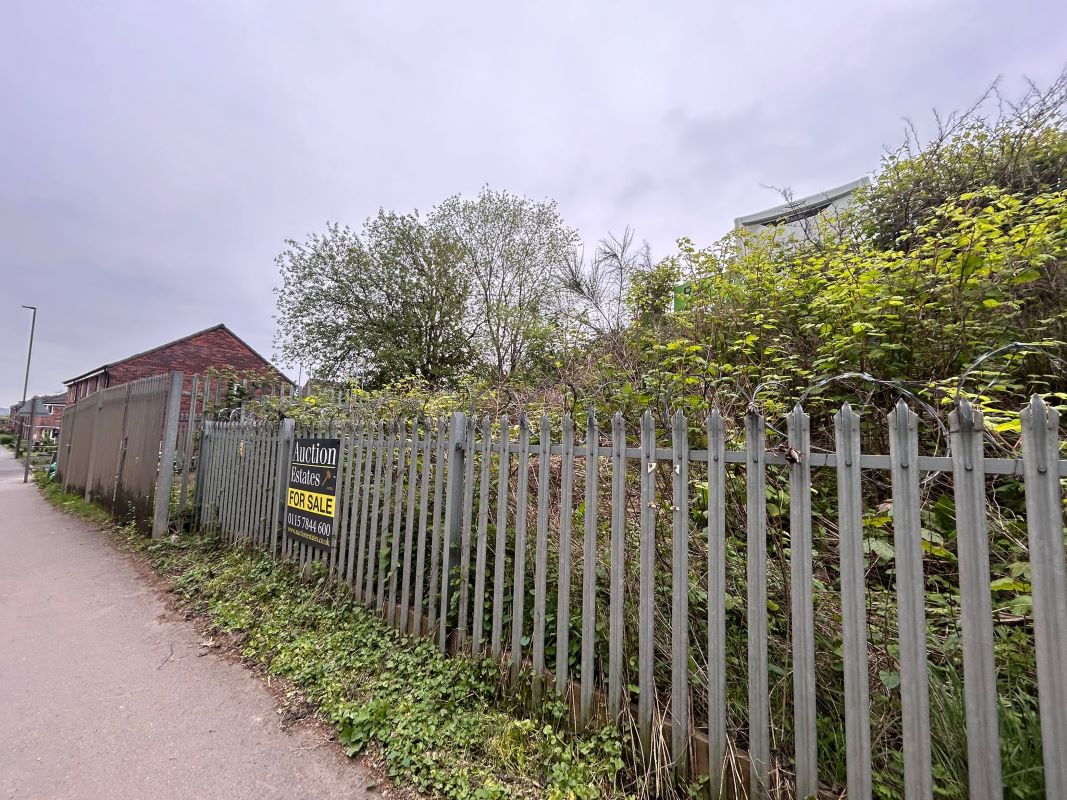 Lake & Land off Furnace Hill Road, Clay Cross, Chesterfield, Derbyshire, S45 9TN