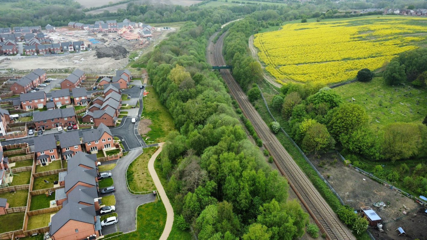 4.5 acres of Land adjacent to Henderson Close, Clay Cross, Chesterfield, Derbyshire, S45 9RQ