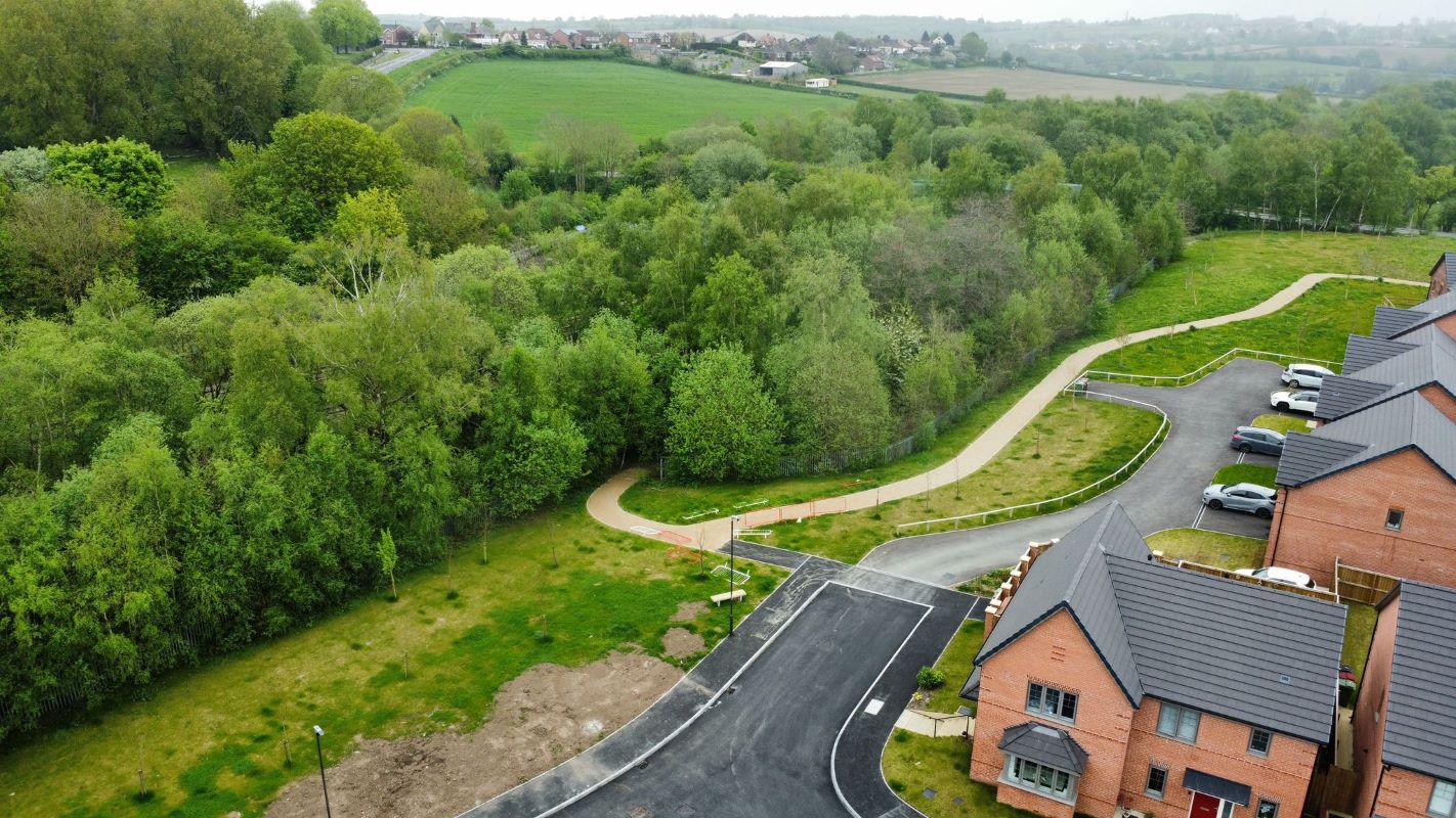 4.5 acres of Land adjacent to Henderson Close, Clay Cross, Chesterfield, Derbyshire, S45 9RQ