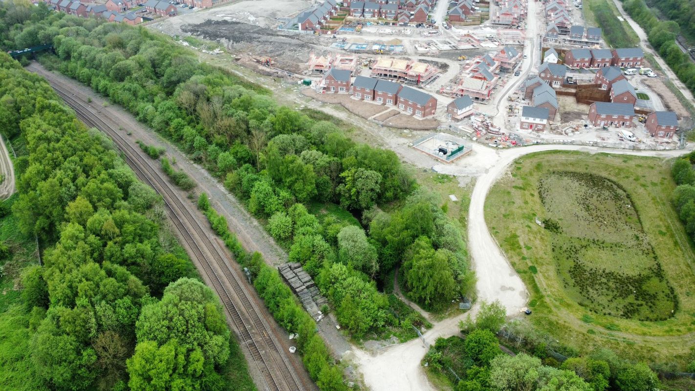 4.5 acres of Land adjacent to Henderson Close, Clay Cross, Chesterfield, Derbyshire, S45 9RQ