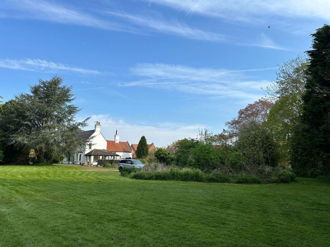 Barnby Grange, Back Lane, Barnby in the Willows, Newark, Nottinghamshire, NG24 2SD