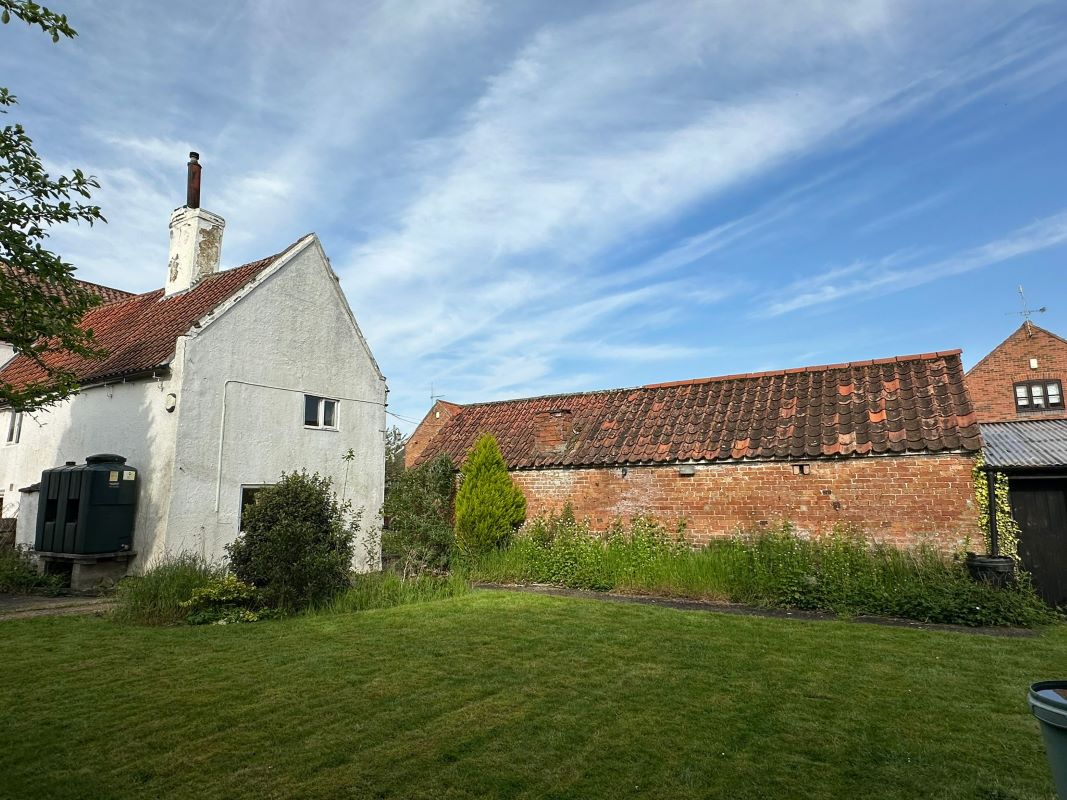 Barnby Grange, Back Lane, Barnby in the Willows, Newark, Nottinghamshire, NG24 2SD