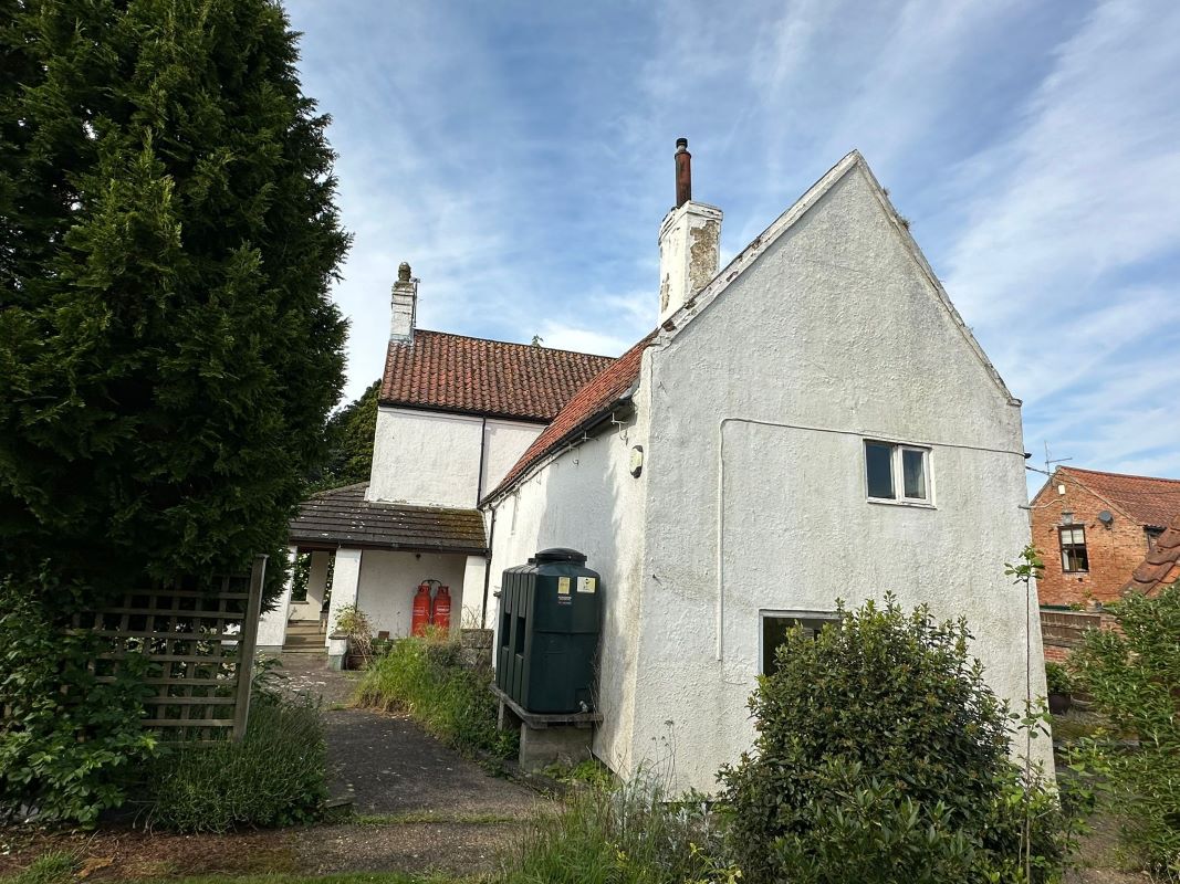 Barnby Grange, Back Lane, Barnby in the Willows, Newark, Nottinghamshire, NG24 2SD
