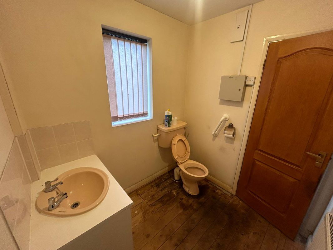 Lot 45 Porterhouse Road, Ripley, Derbyshire, DE5 3FL Auction Lot £