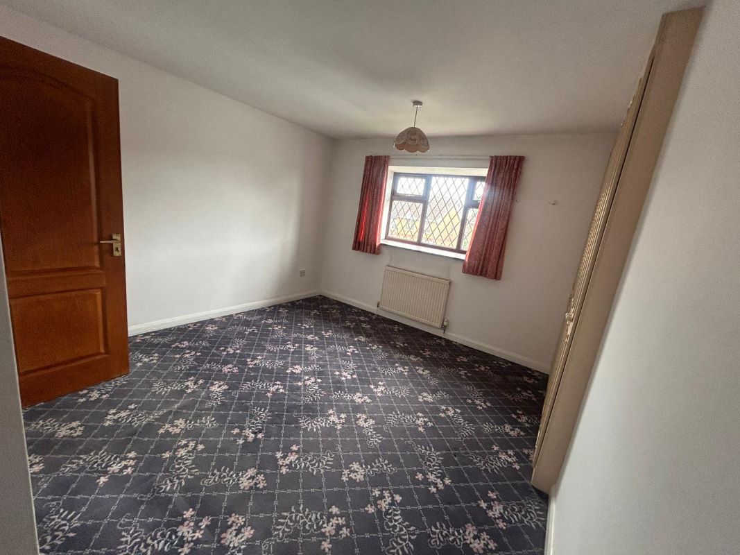 Lot 45 Porterhouse Road, Ripley, Derbyshire, DE5 3FL Auction Lot £