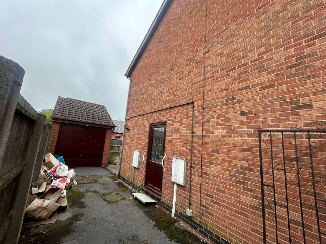 Lot 45 Porterhouse Road, Ripley, Derbyshire, DE5 3FL Auction Lot £