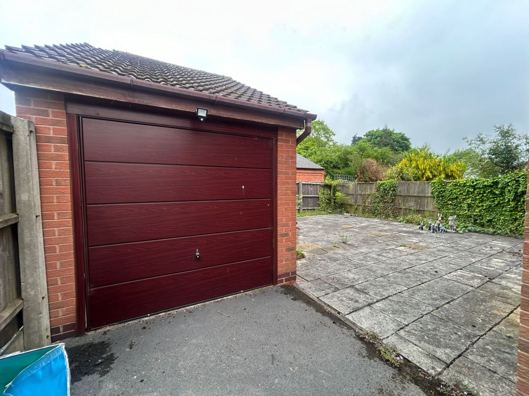 45 Porterhouse Road, Ripley, Derbyshire, DE5 3FL