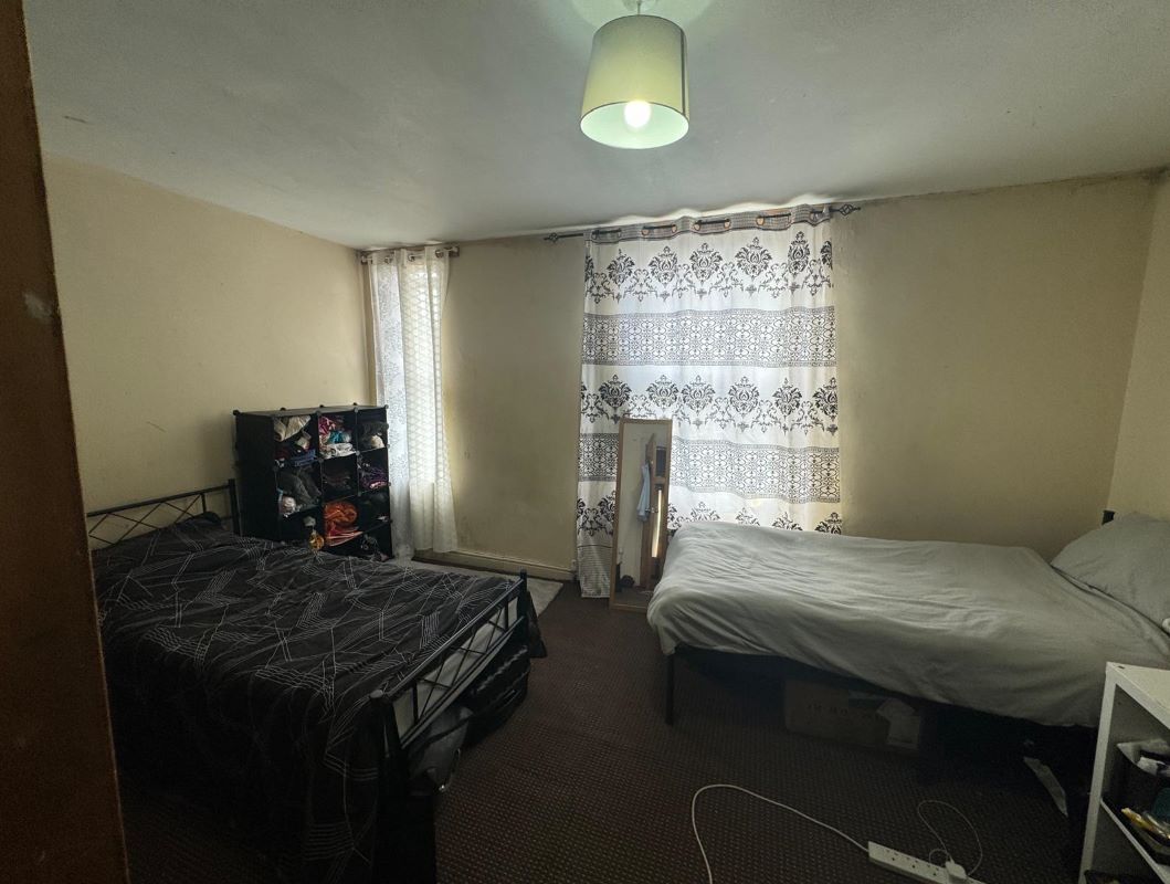 250 Alfreton Road, Nottingham, NG7 5LS