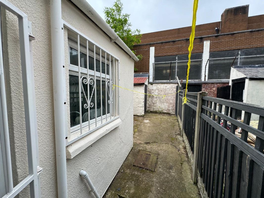 48 Wimbourne Road, Nottingham, NG7 5PD