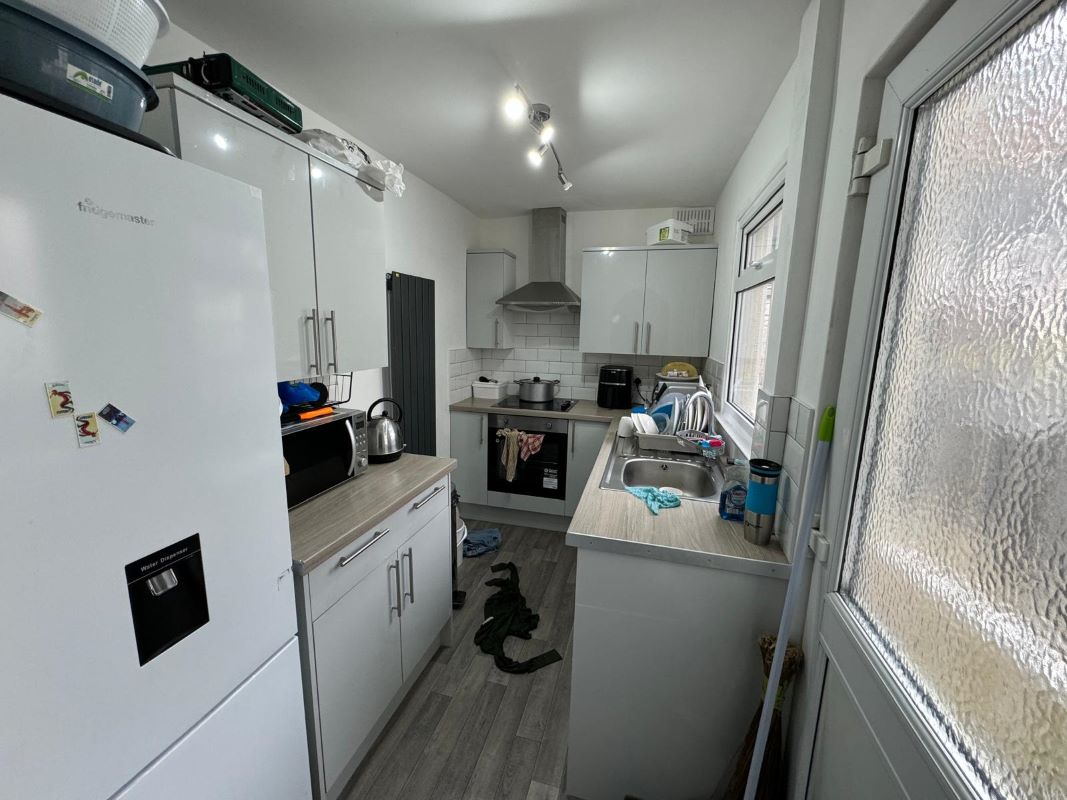 48 Wimbourne Road, Nottingham, NG7 5PD