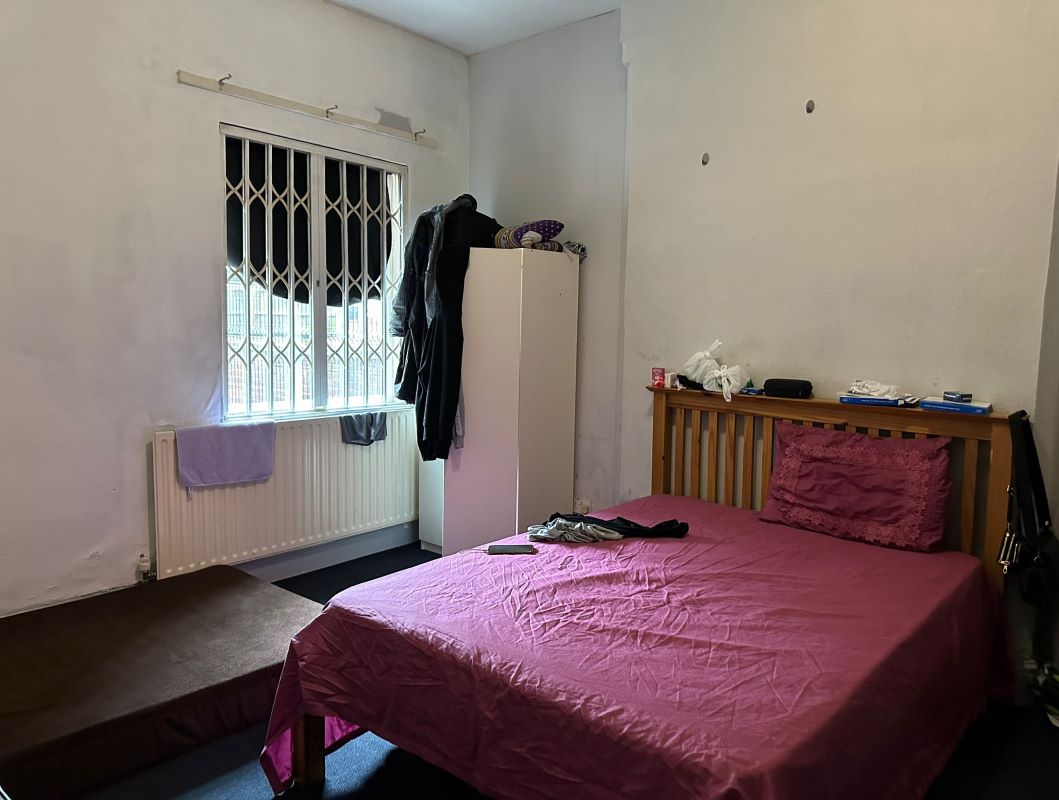 142 Gregory Boulevard, Nottingham, NG7 5JE