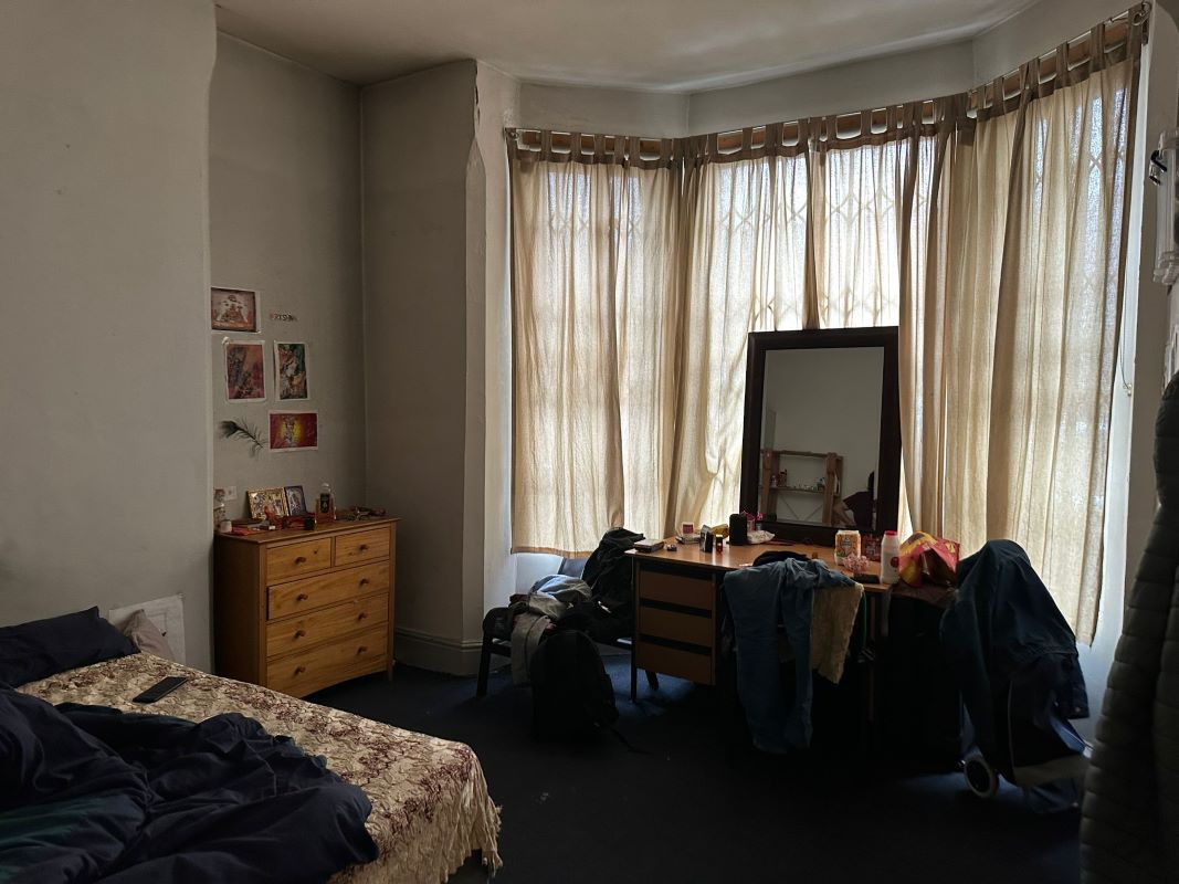 142 Gregory Boulevard, Nottingham, NG7 5JE