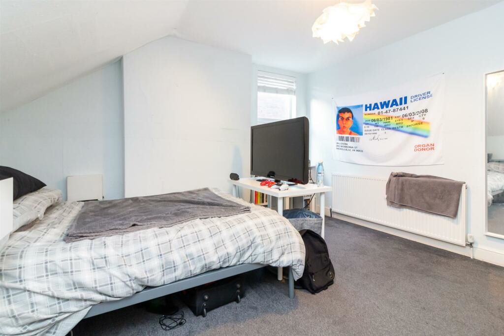 16 Radcliffe Road, West Bridgford, Nottingham, NG2 5FW