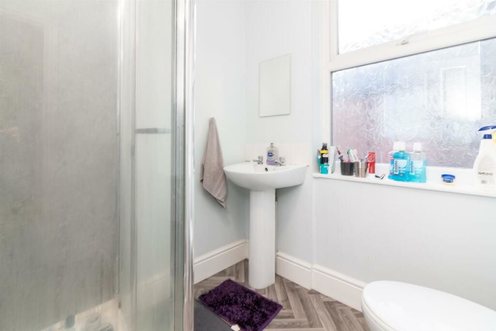 16 Radcliffe Road, West Bridgford, Nottingham, NG2 5FW