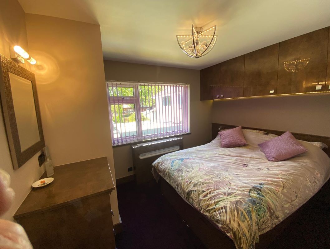 Flat 9 Harbour View Court, Queens Avenue, Christchurch, Dorset, BH23 1DD
