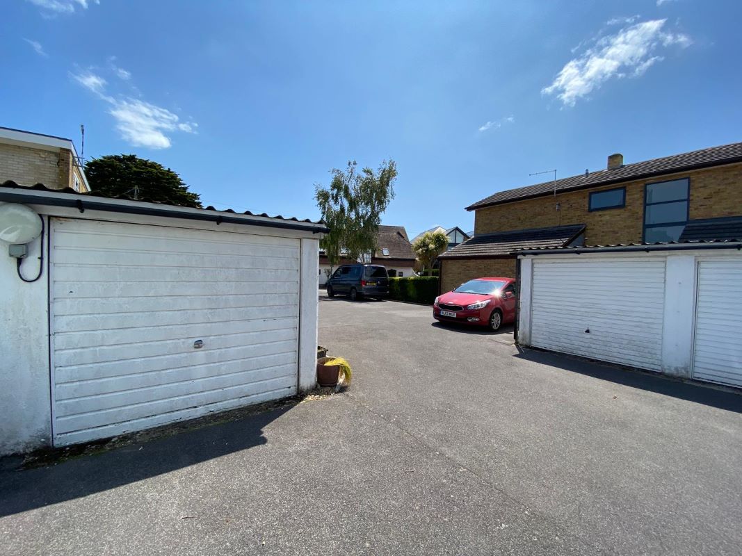 Flat 9 Harbour View Court, Queens Avenue, Christchurch, Dorset, BH23 1DD