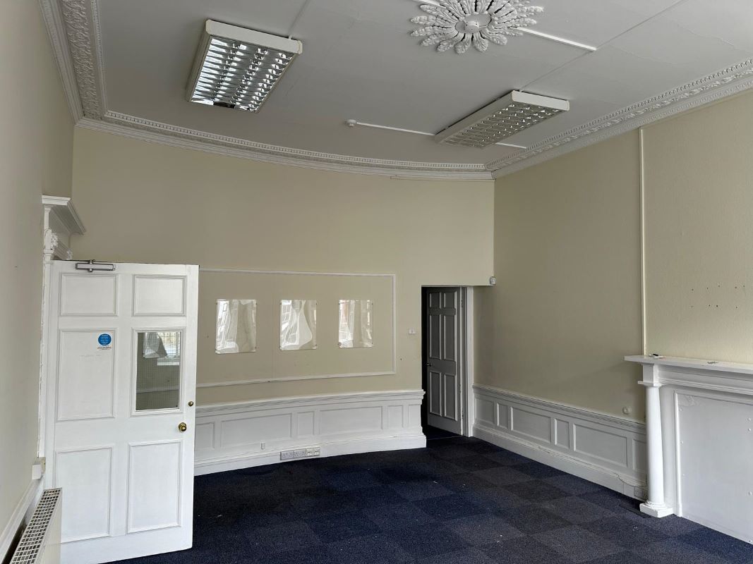 28 Castle Street, Dumfries, Dumfriesshire, DG1 1DG