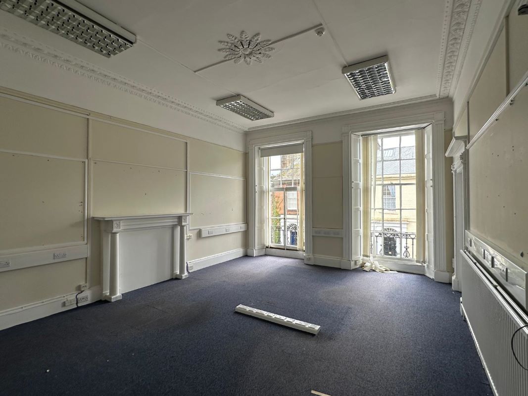 28 Castle Street, Dumfries, Dumfriesshire, DG1 1DG