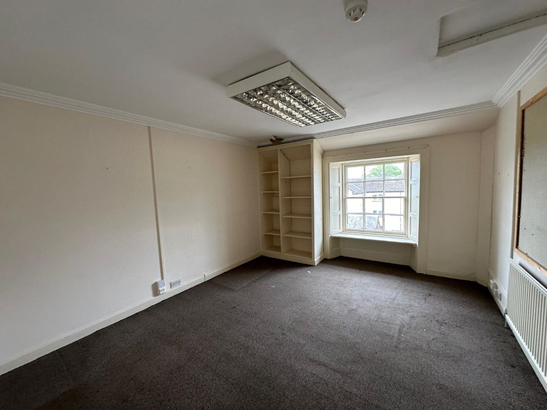 28 Castle Street, Dumfries, Dumfriesshire, DG1 1DG